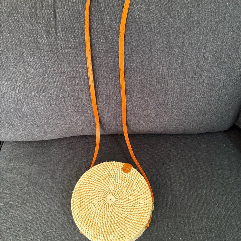 Round Woven Crossbody Bag - Cream and Tan - Picture 4 of 8